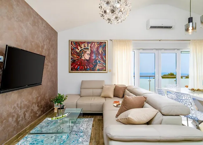 Sea Sparkle 2 Luxury